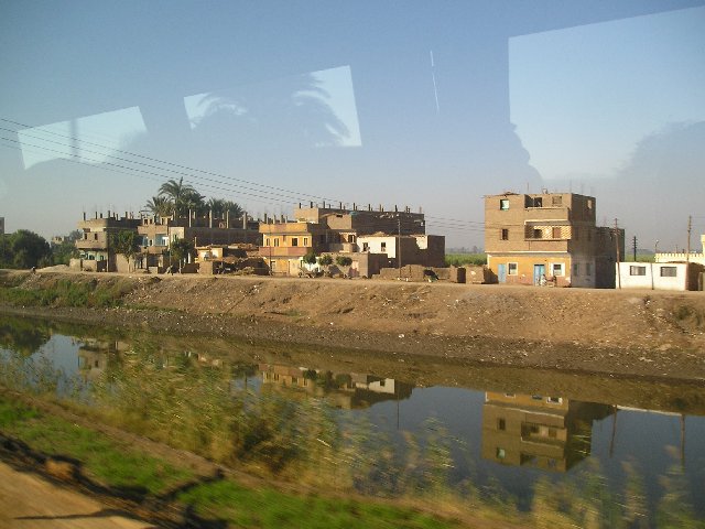 PC080855
